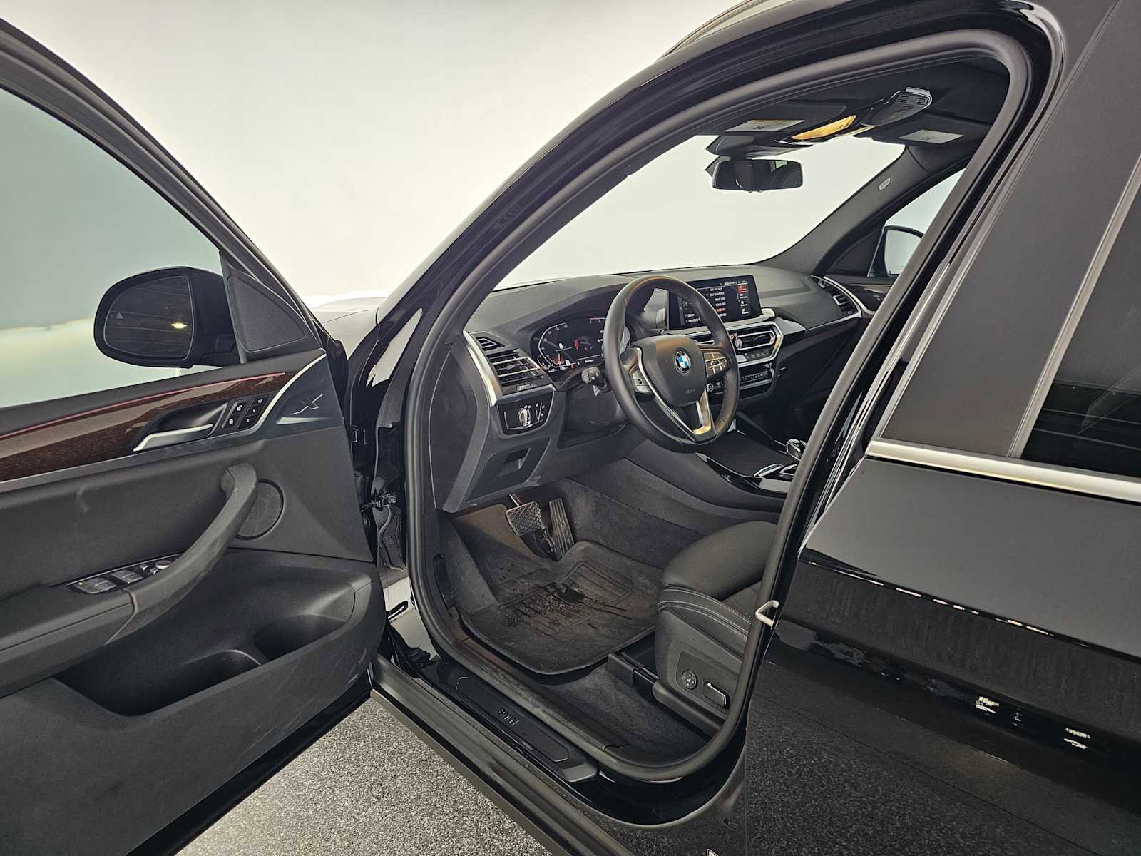 Used 2024 BMW X3 sDrive30i w/ Convenience Package w/ZPA image 19