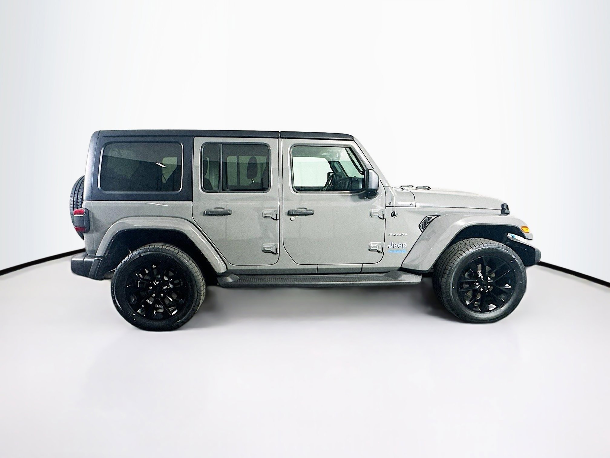 Used 2022 Jeep Wrangler Sahara w/ Cold Weather Group image 10