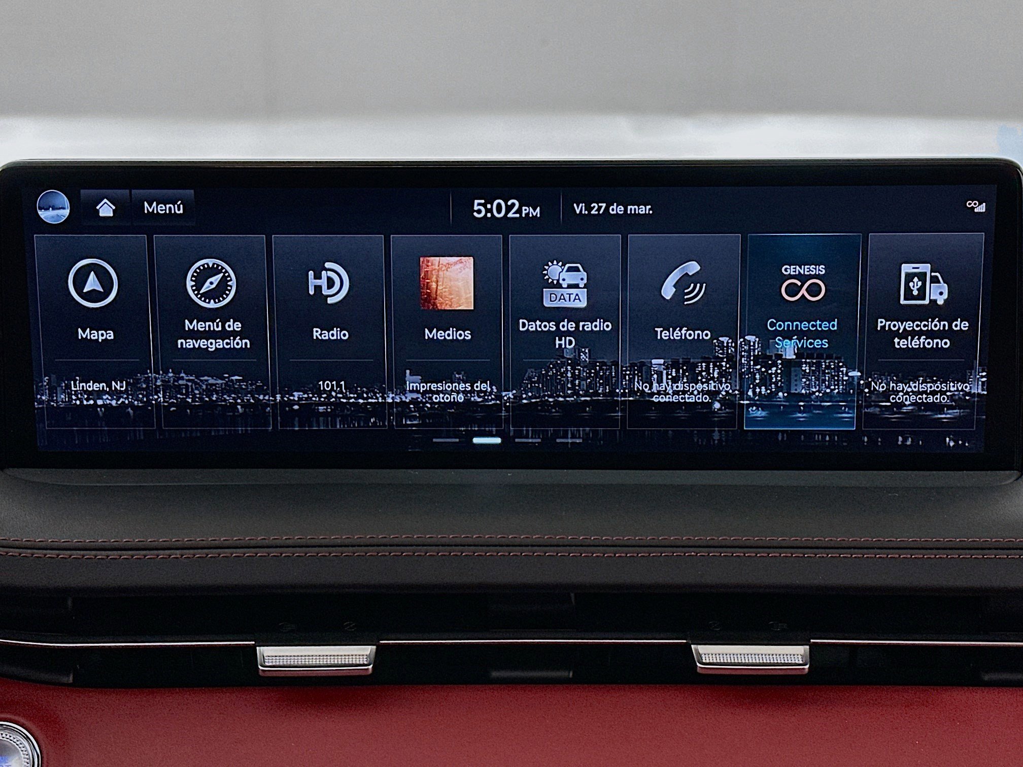 Used 2025 Genesis GV70 3.5T Sport w/ Sport Prestige Package image 12