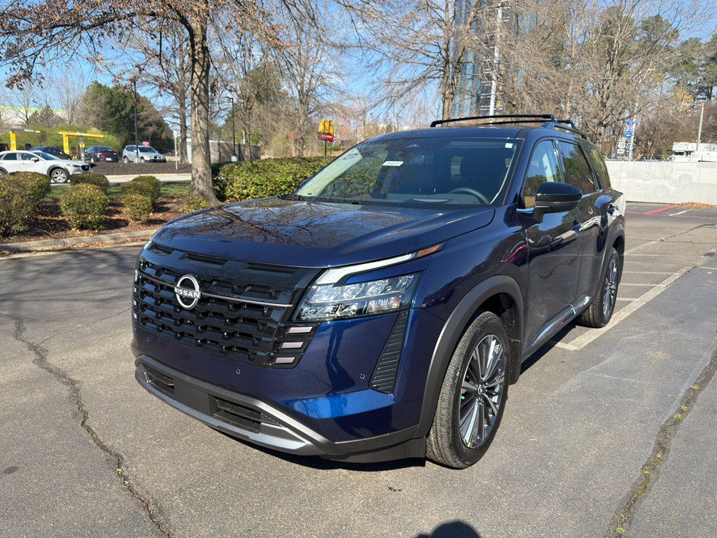 New 2026 Nissan Pathfinder Platinum image 3