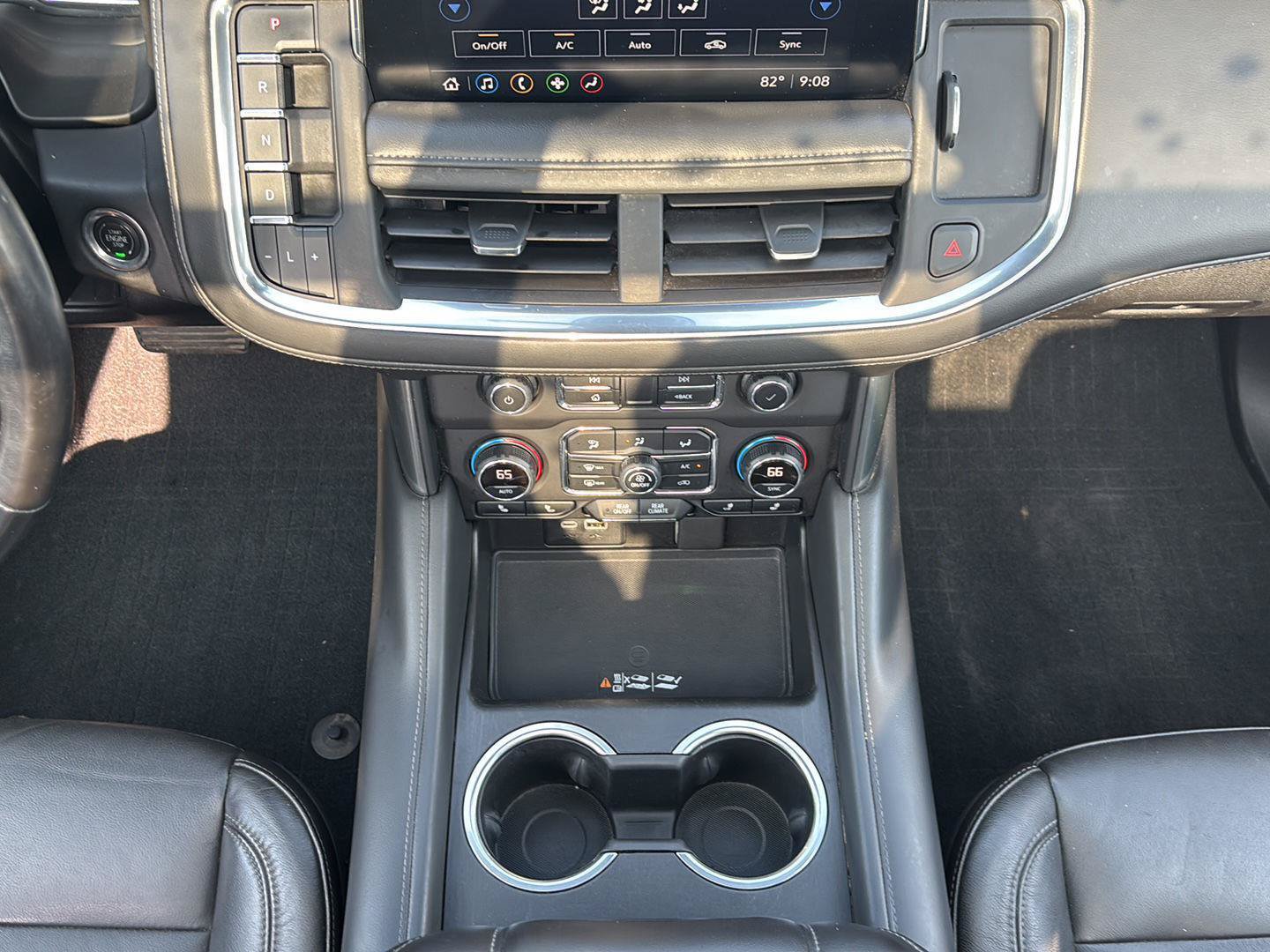 Used 2021 Chevrolet Tahoe LT w/ LT Signature Package AWD/4WD image 13