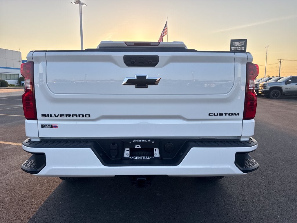 New 2026 Chevrolet Silverado 1500 Custom w/ Turbomax Blackout Package AWD/4WD image 5