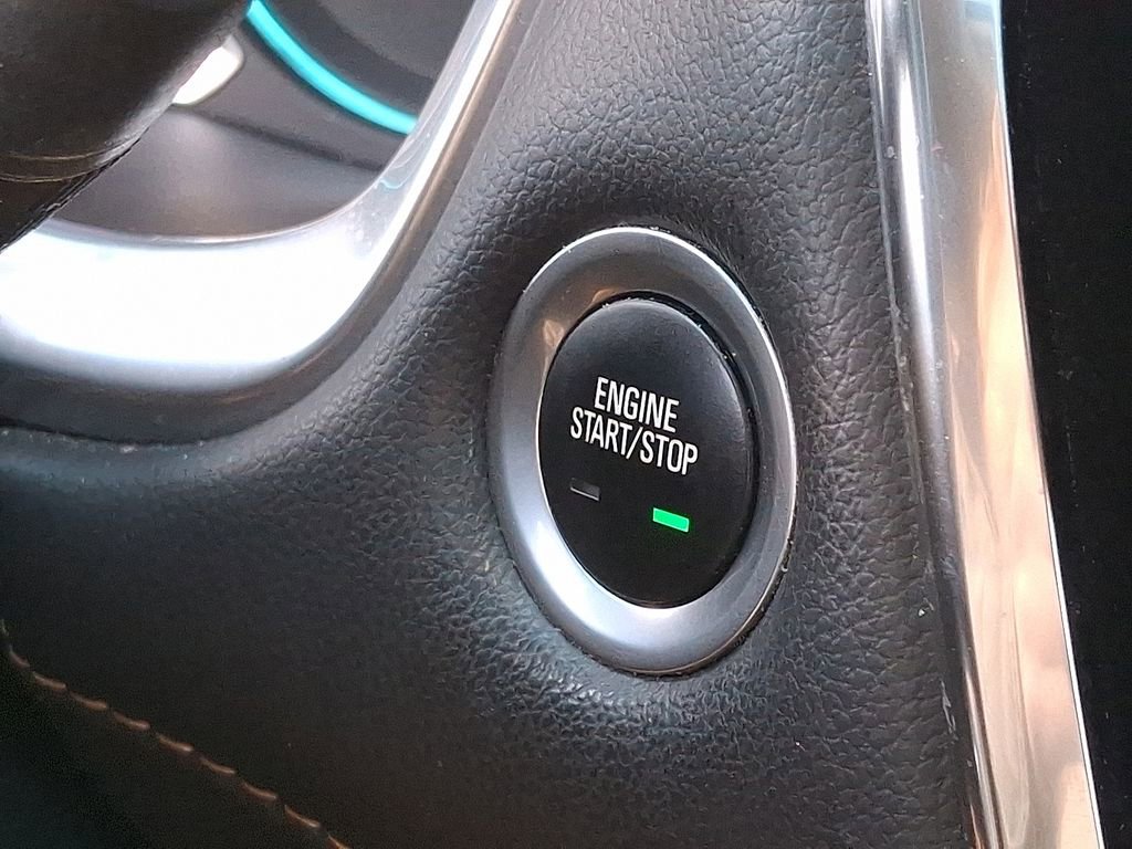 Used 2021 Chevrolet Traverse RS w/ LPO, Floor Liner Package image 25