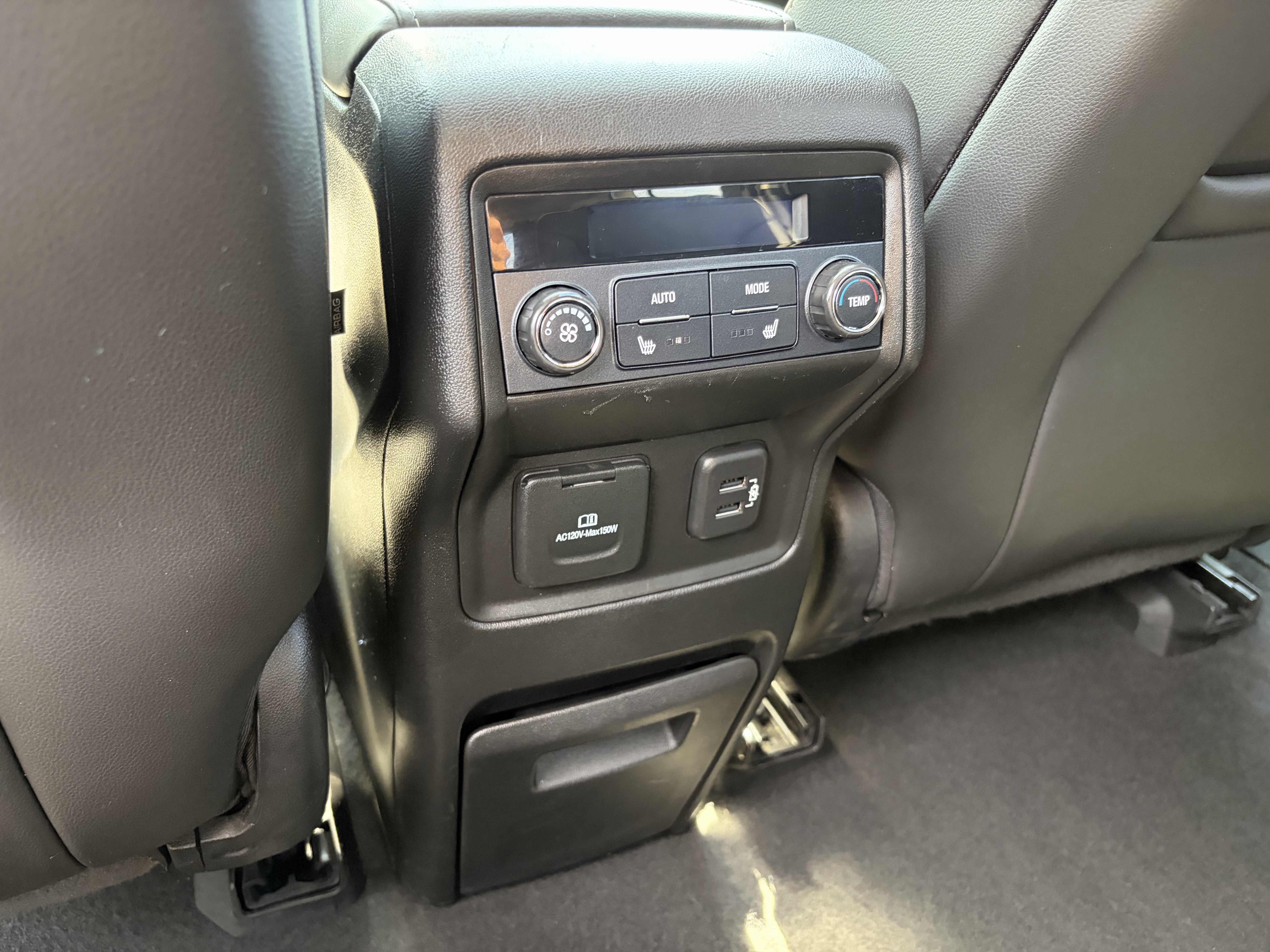 Used 2018 GMC Acadia Denali w/ LPO, Protection Package AWD/4WD image 18