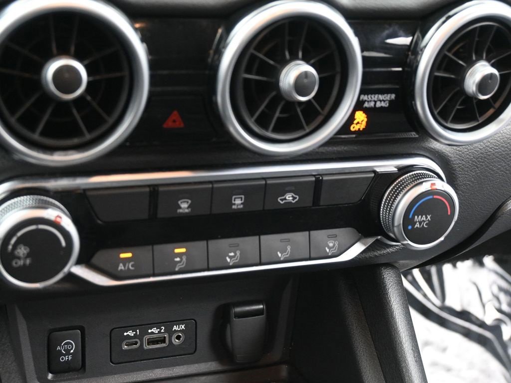 Used 2024 Nissan Sentra SV image 11