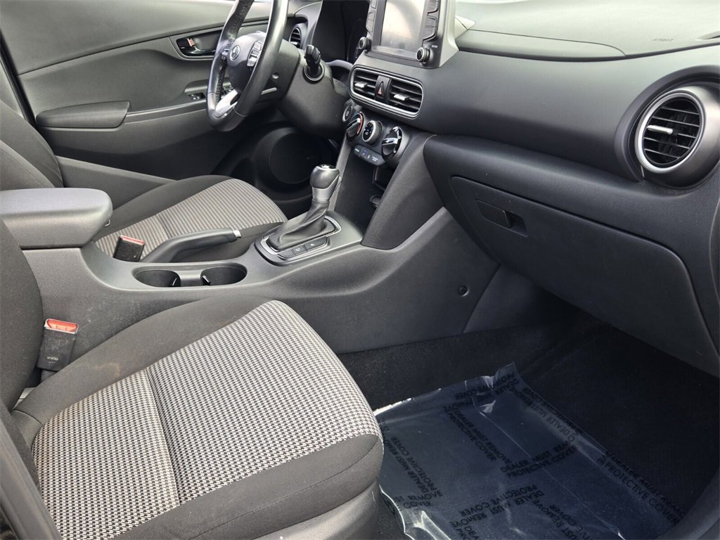 Certified 2021 Hyundai Kona Night w/ Cargo Package image 16
