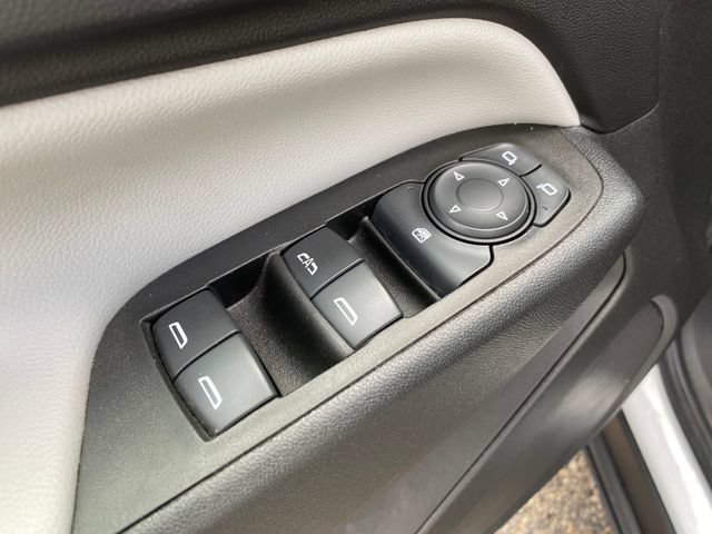 Used 2022 Chevrolet Equinox LS w/ Driver Confidence II Package AWD/4WD image 17