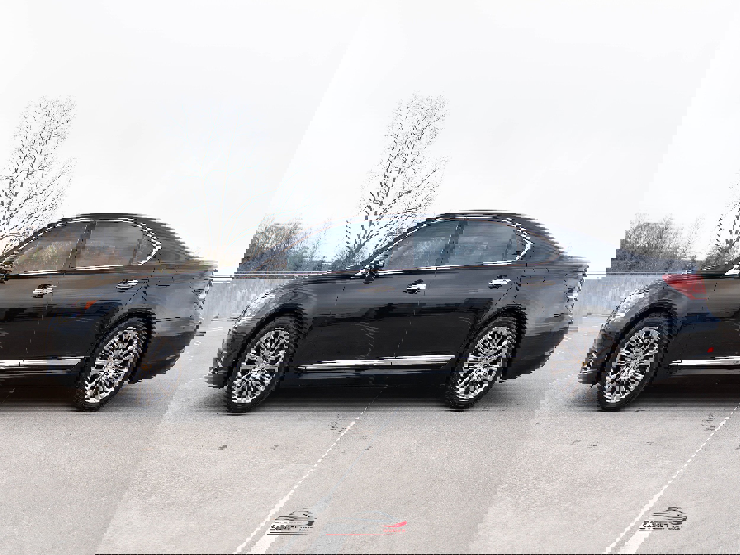 Used 2016 Lexus LS 460 L image 4