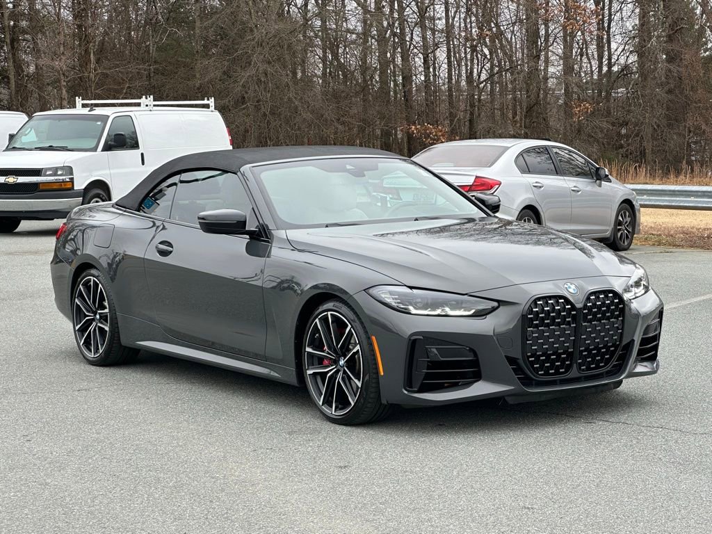 Used 2023 BMW M440i Convertible w/ Premium Package image 10