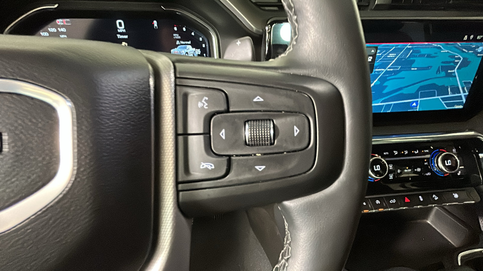 Used 2024 GMC Sierra 1500 Denali w/ Technology Package AWD/4WD image 21