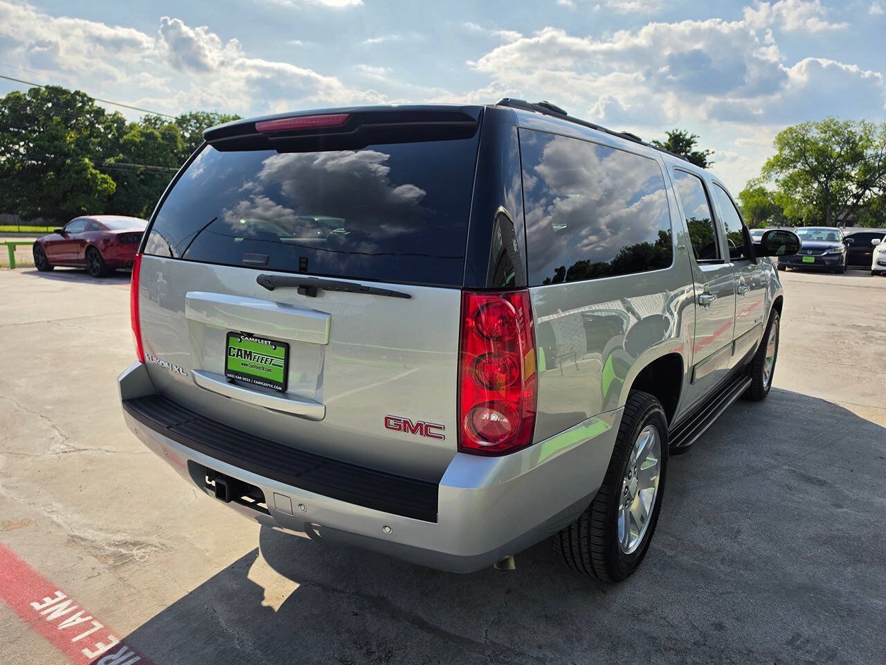 Used 2014 GMC Yukon XL SLT w/ SLT-2 Equipment Package RWD image 13