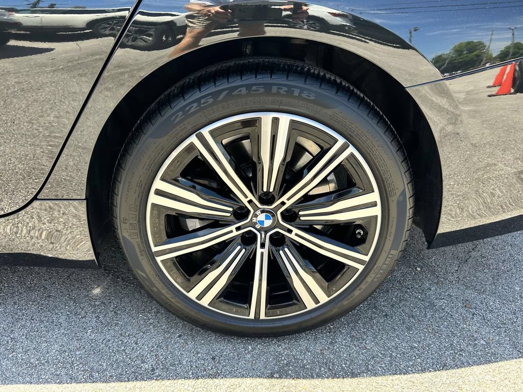 Used 2025 BMW 330i xDrive Sedan AWD/4WD image 7