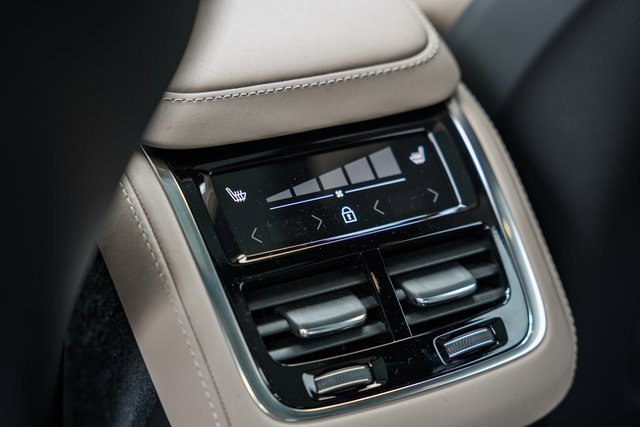 New 2026 Volvo XC90 B6 Plus image 34