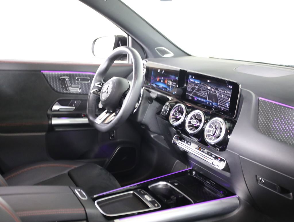 Used 2025 Mercedes-Benz GLA 35 AMG 4MATIC image 58
