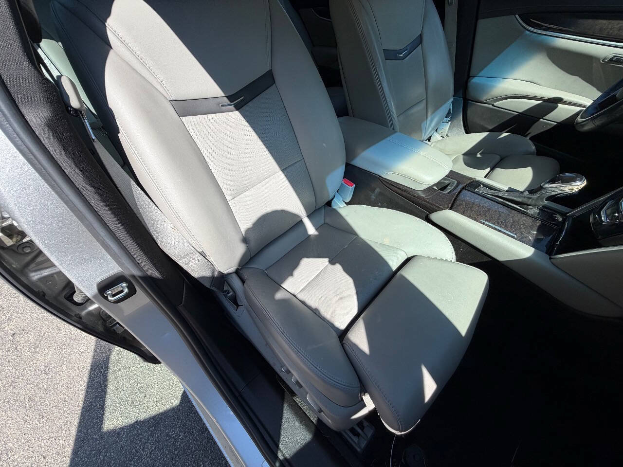Used 2013 Cadillac XTS Luxury w/ Driver Awareness Package AWD/4WD image 10