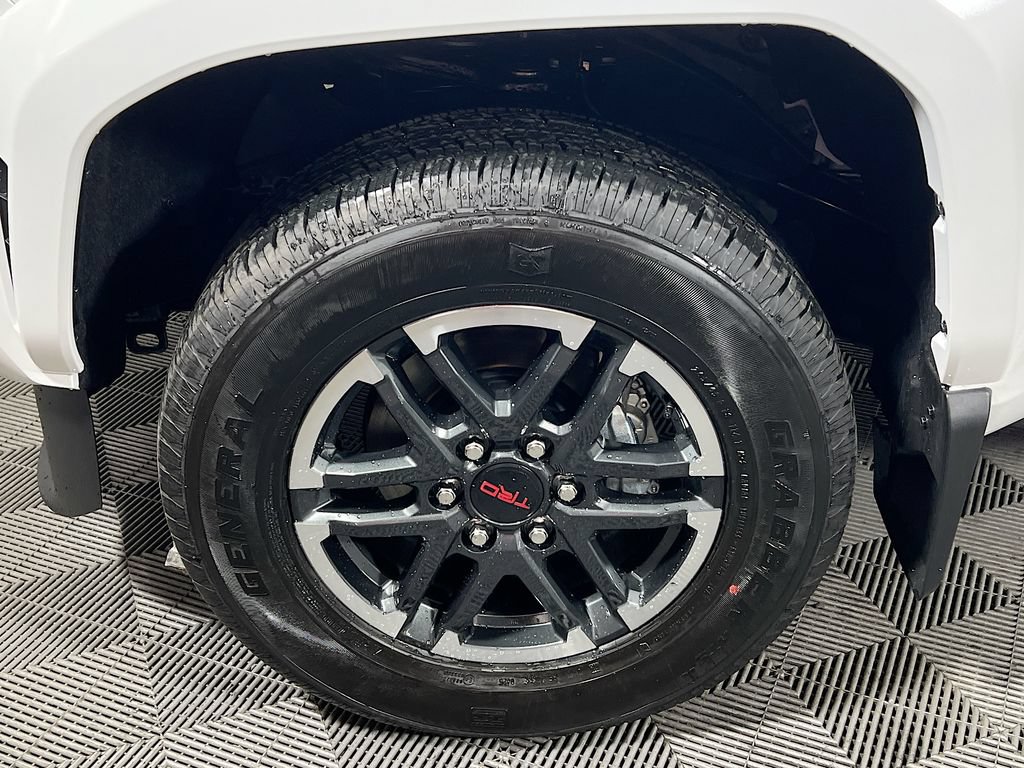 Certified 2025 Toyota Tacoma TRD Sport AWD/4WD image 25