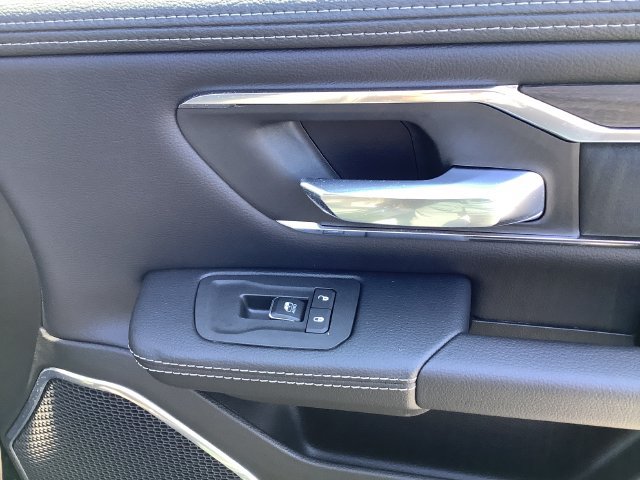 New 2026 RAM 1500 Laramie AWD/4WD image 44