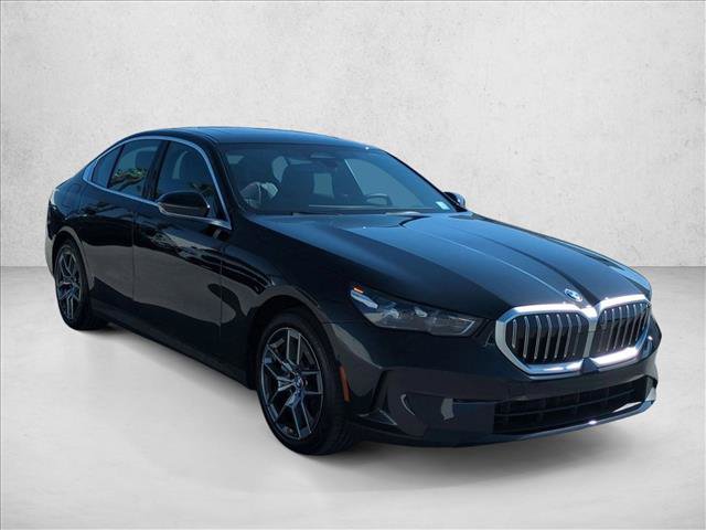 Used 2026 BMW 540i xDrive w/ Premium Package AWD/4WD image 3