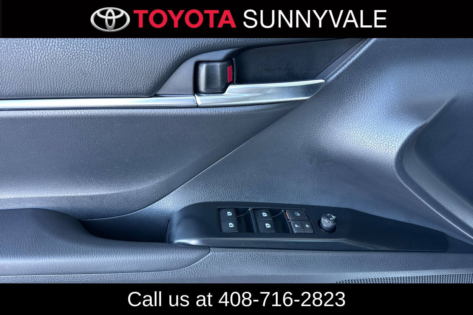 Used 2019 Toyota Camry SE w/ Convenience Package FWD image 15