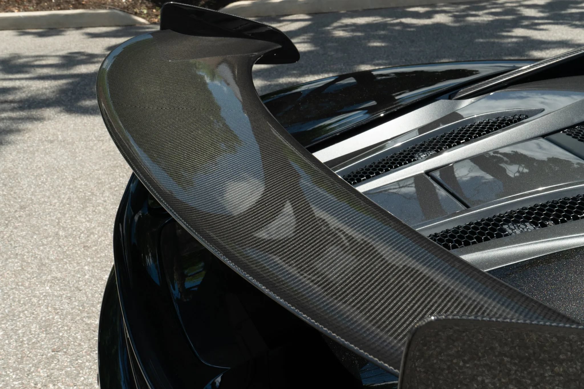 Used 2020 McLaren 620R RWD image 41