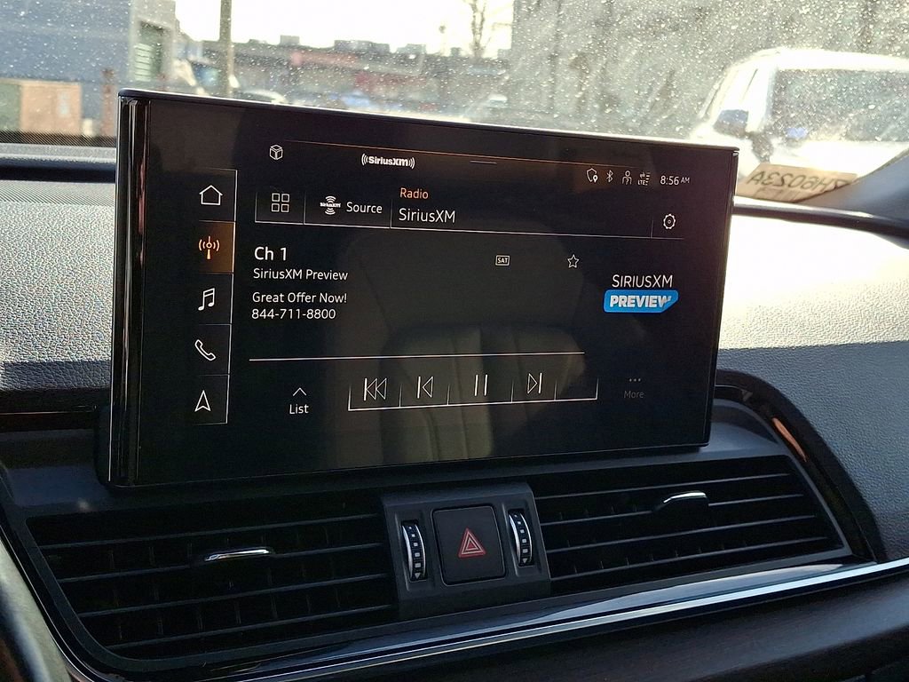 Used 2021 Audi Q5 e Premium w/ Convenience Package image 17