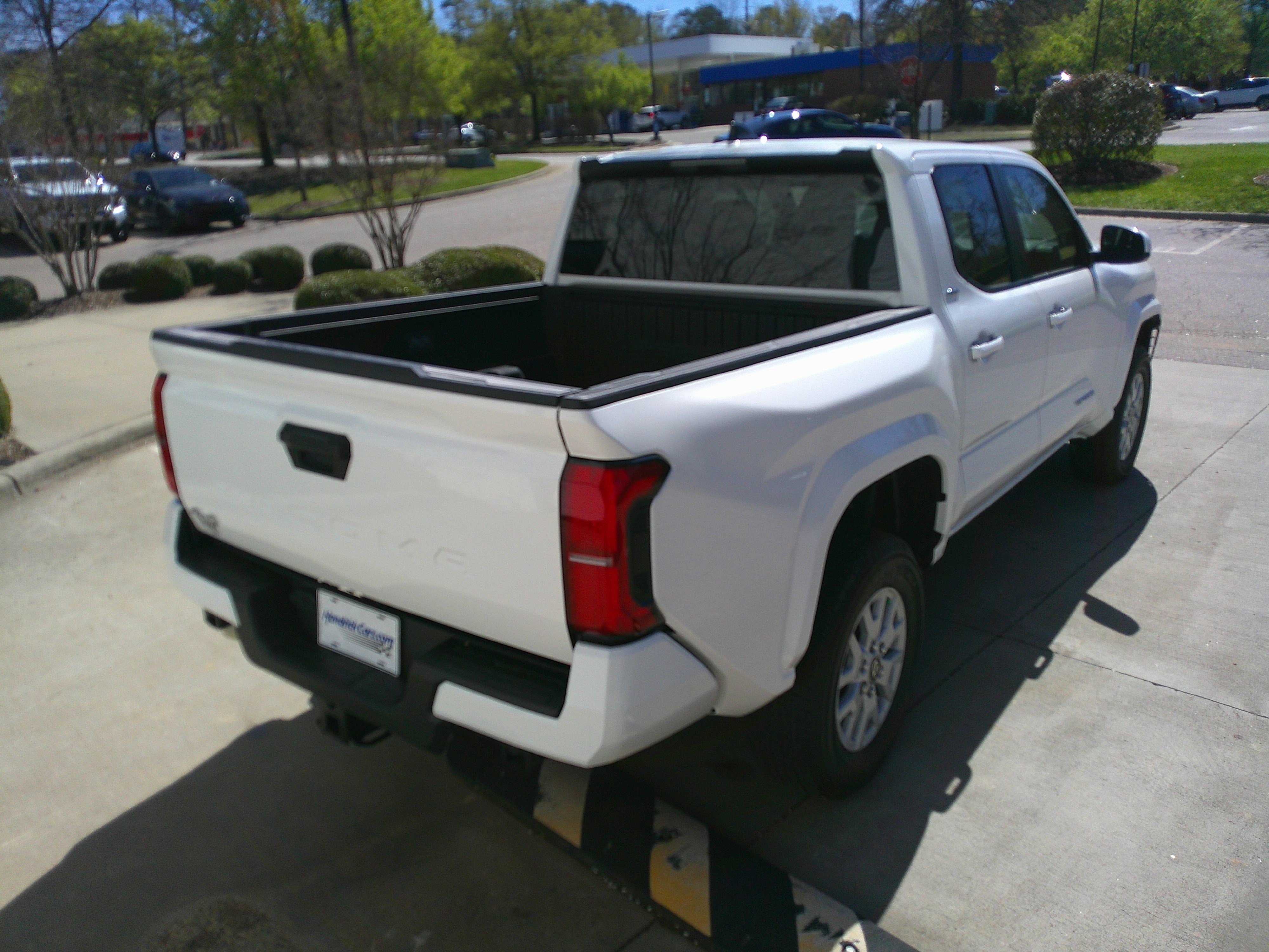 Used 2025 Toyota Tacoma SR5 image 13