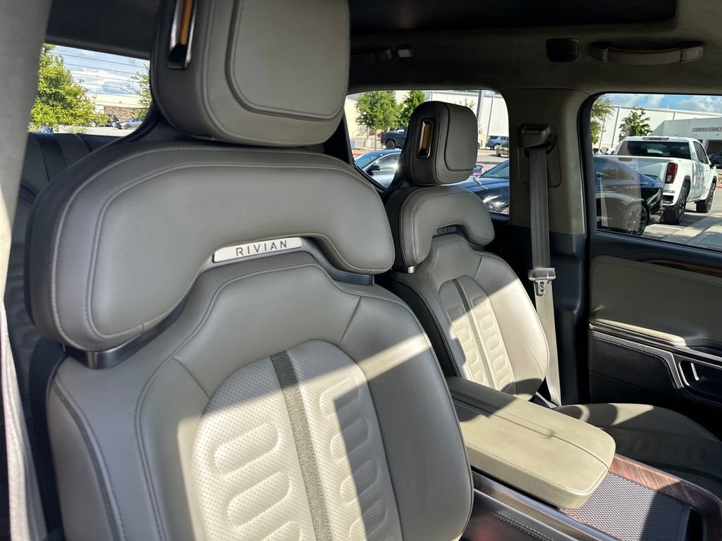Used 2022 Rivian R1T Launch Edition AWD/4WD image 35