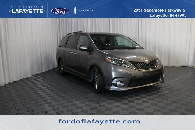Used 2017 Toyota Sienna SE