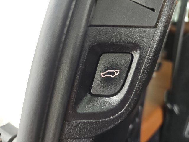 Used 2019 Toyota Sequoia Platinum AWD/4WD image 40