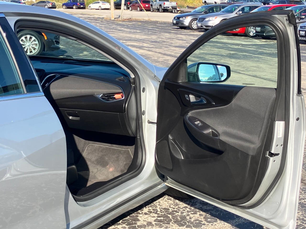 Used 2016 Chevrolet Malibu LT image 13