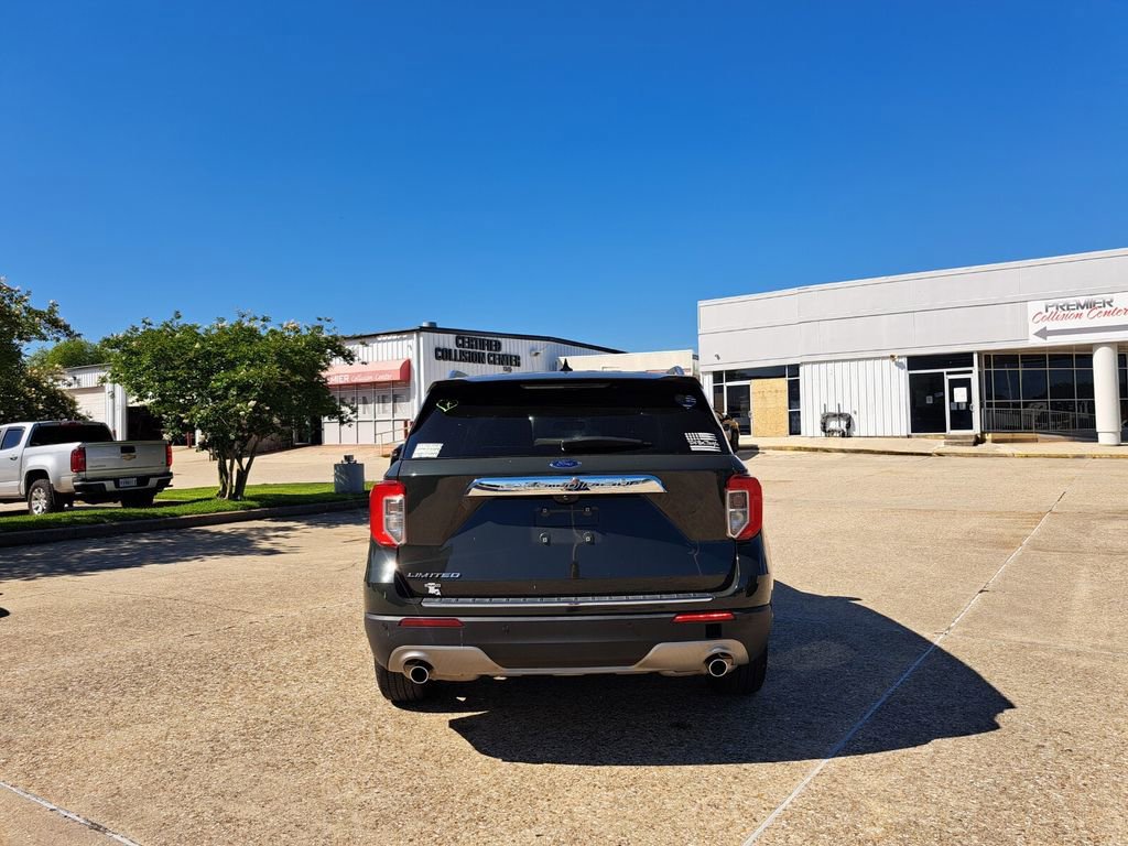 Used 2022 Ford Explorer Limited w/ Equipment Group 301A RWD image 6