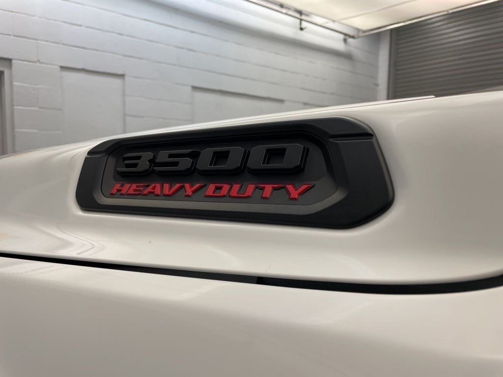 New 2026 RAM 3500 Tradesman AWD/4WD image 9