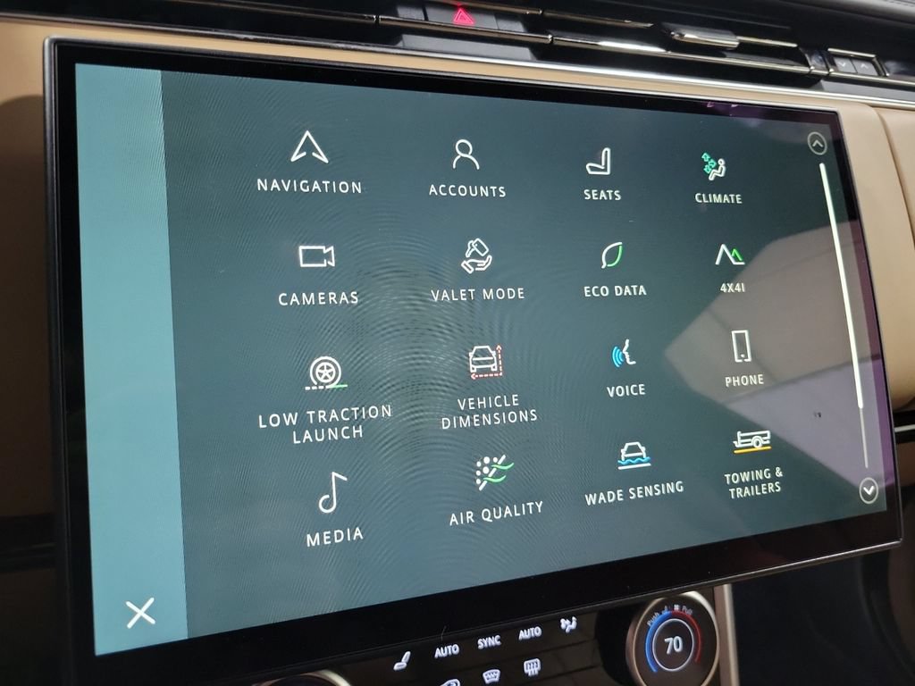 Used 2023 Land Rover Range Rover SE AWD/4WD image 40