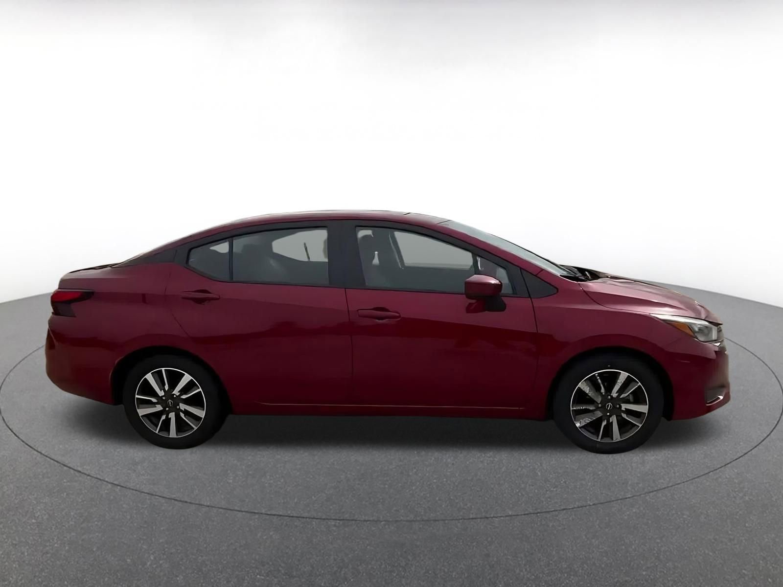 Used 2025 Nissan Versa SV FWD image 16