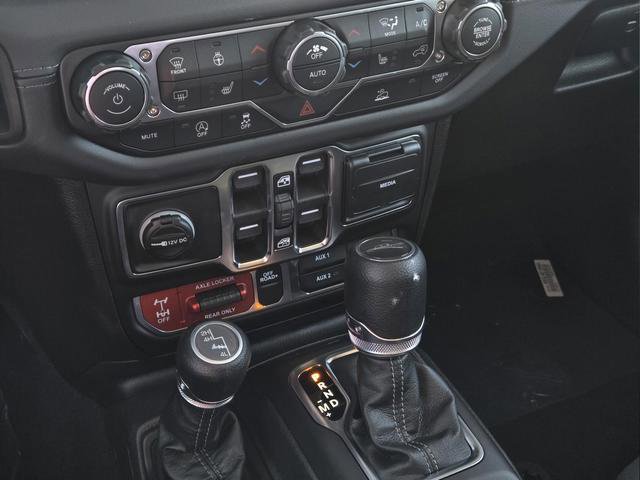 New 2026 Jeep Gladiator Mojave image 14