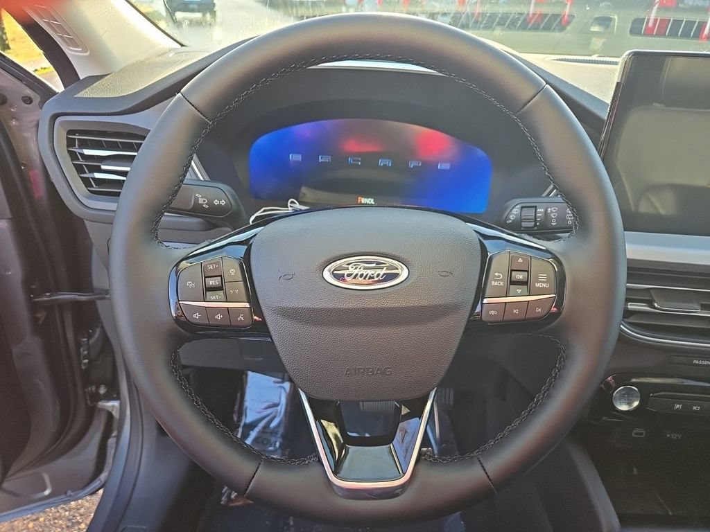 New 2025 Ford Escape SE w/ PHEV Premium Package FWD image 19