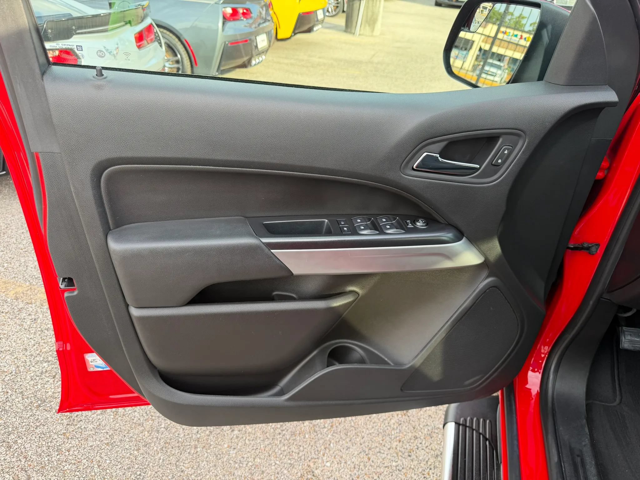 Used 2020 Chevrolet Colorado LT w/ LT Convenience Package AWD/4WD image 20