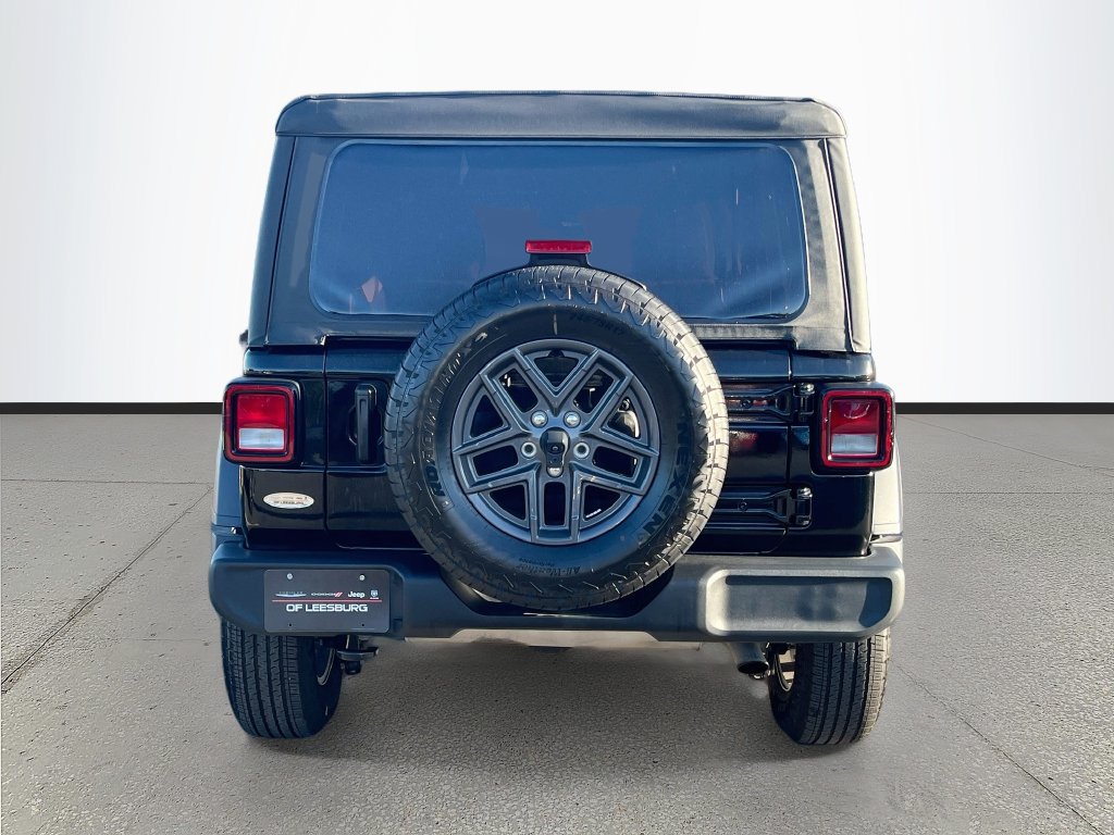 Used 2026 Jeep Wrangler Unlimited Sport AWD/4WD image 6