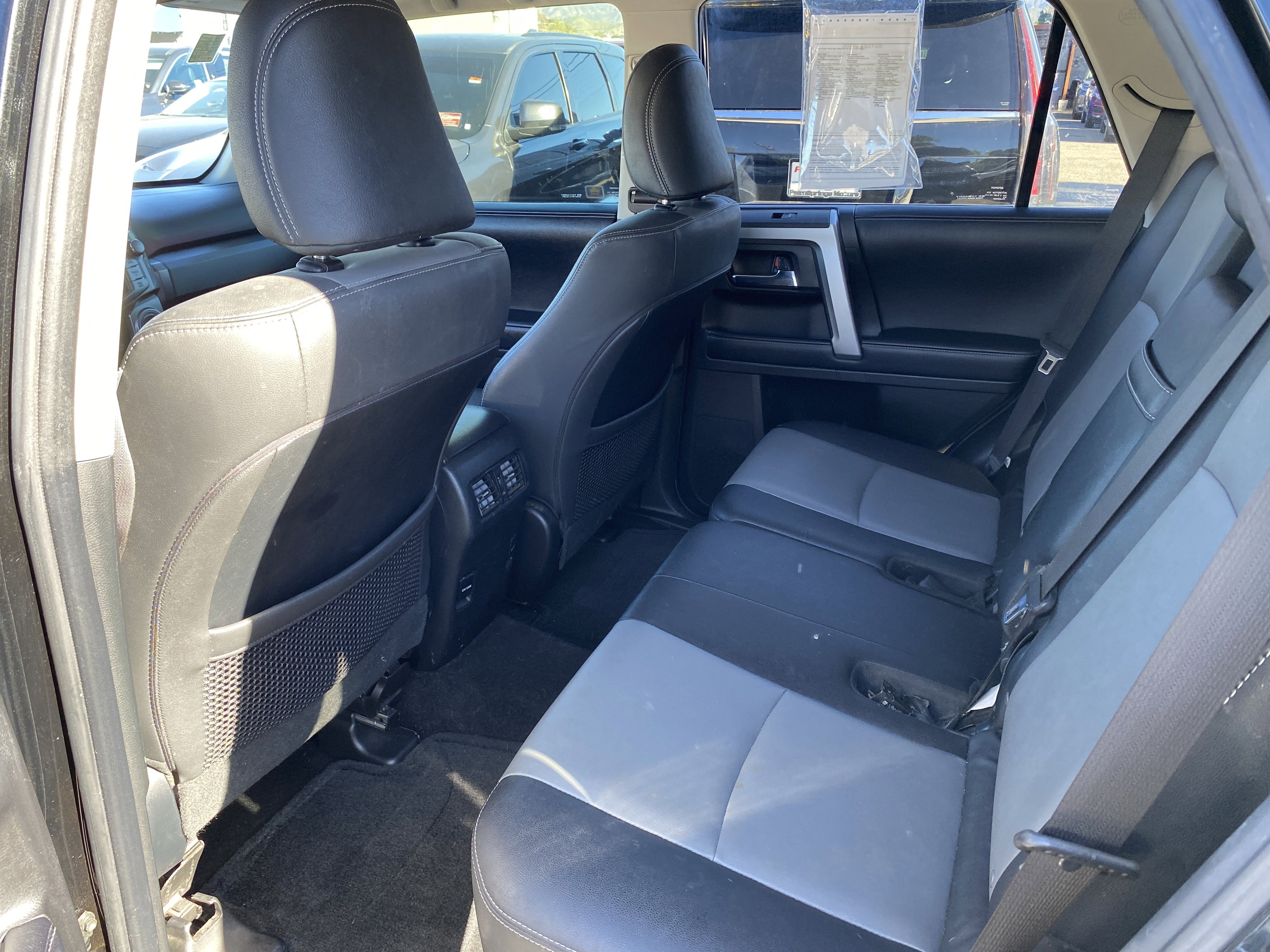 Used 2019 Toyota 4Runner SR5 Premium image 13