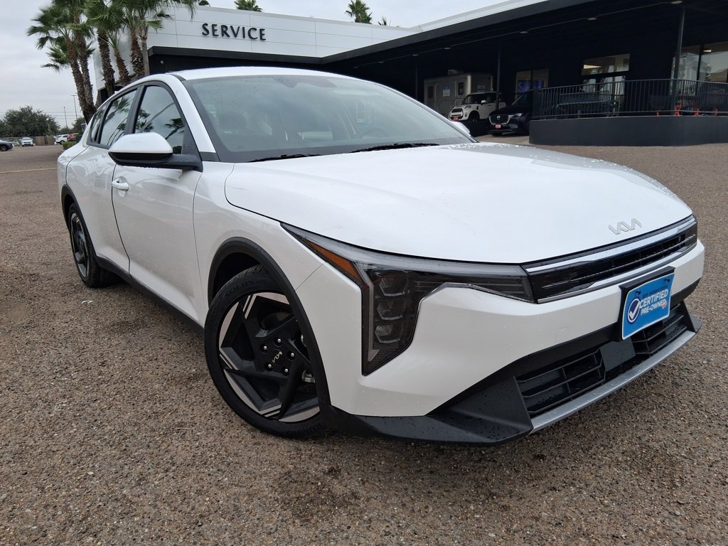Used 2025 Kia K4 EX image 1