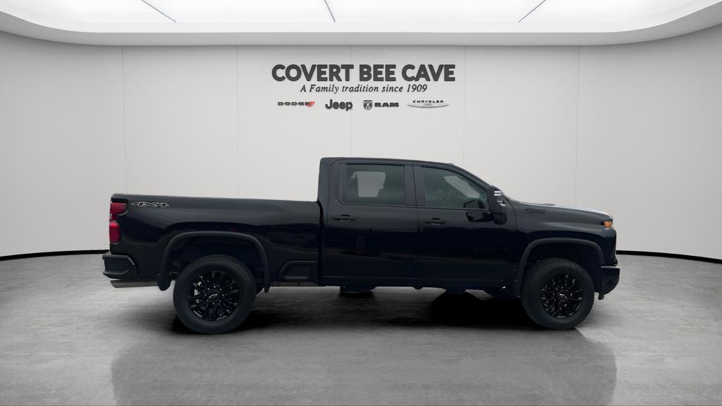 Used 2025 Chevrolet Silverado 2500 Custom w/ Custom Value Package image 11