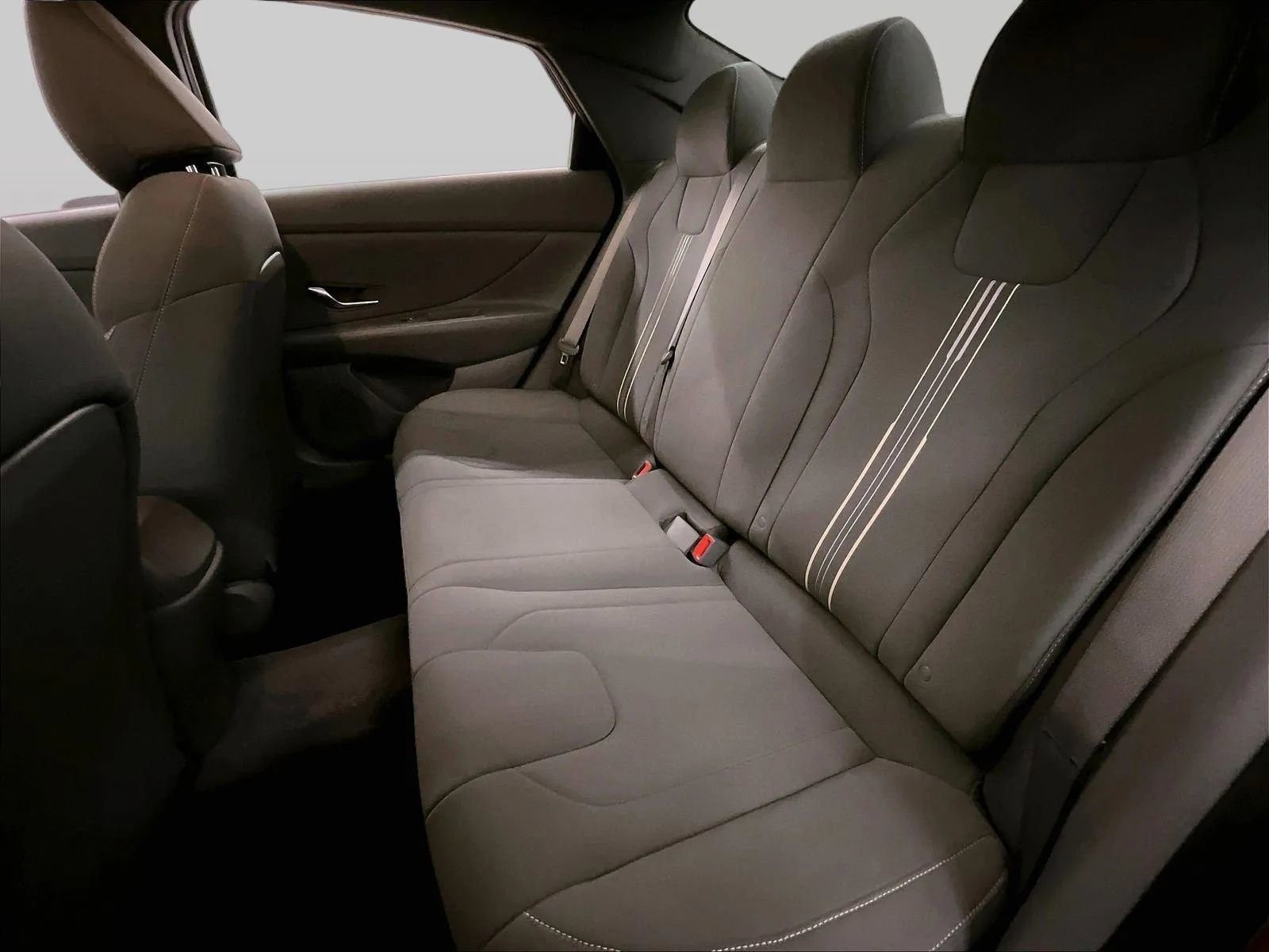 Used 2023 Hyundai Elantra SEL w/ Convenience Package image 25