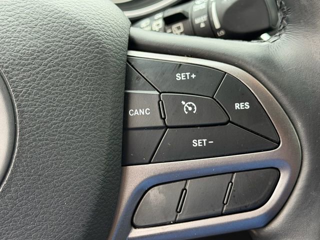 Used 2021 Jeep Cherokee Latitude Lux w/ Sun & Sound Group FWD image 22