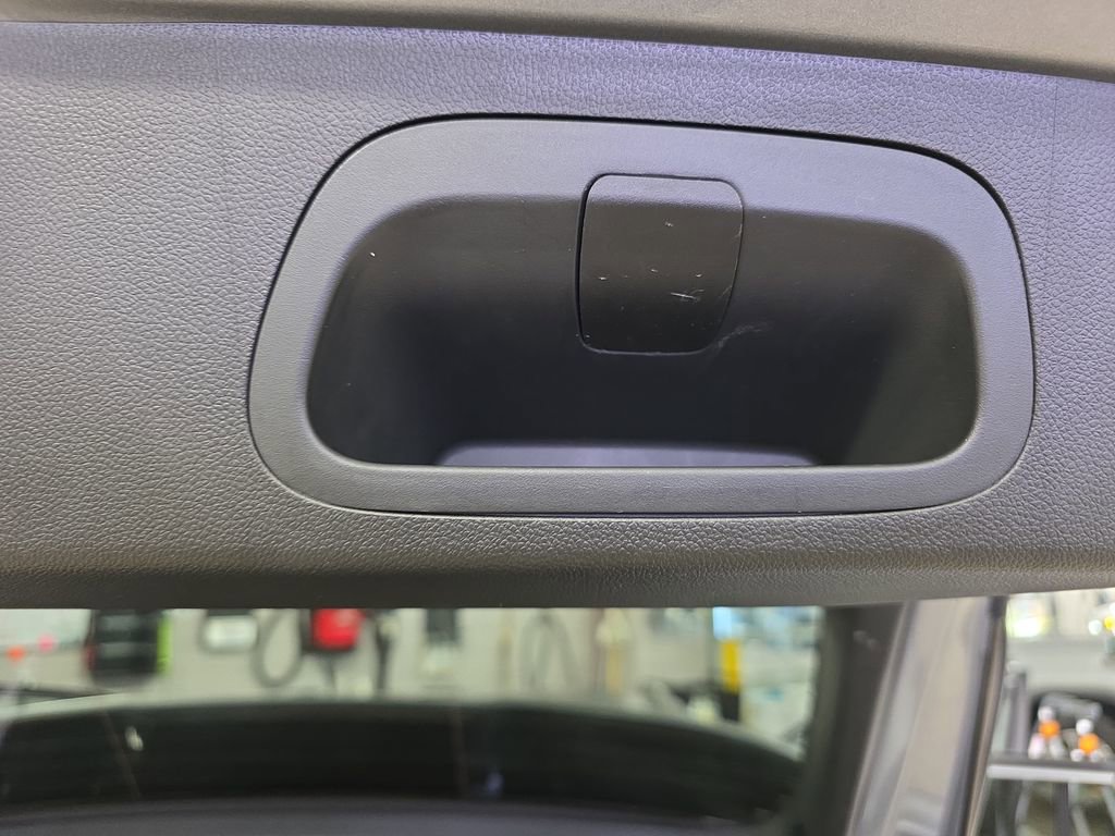 Certified 2024 Chevrolet Trax ACTIV w/ Sunroof Package image 13