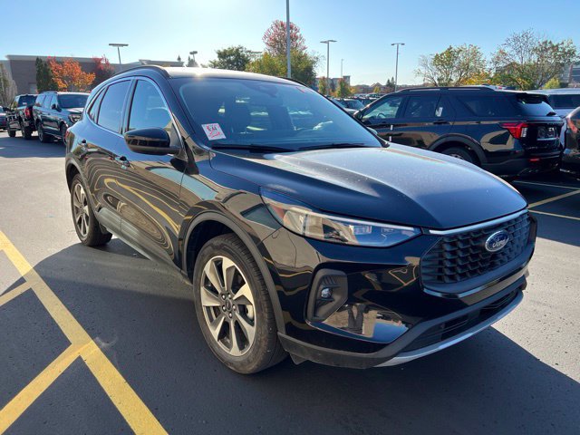 Used 2025 Ford Escape Platinum