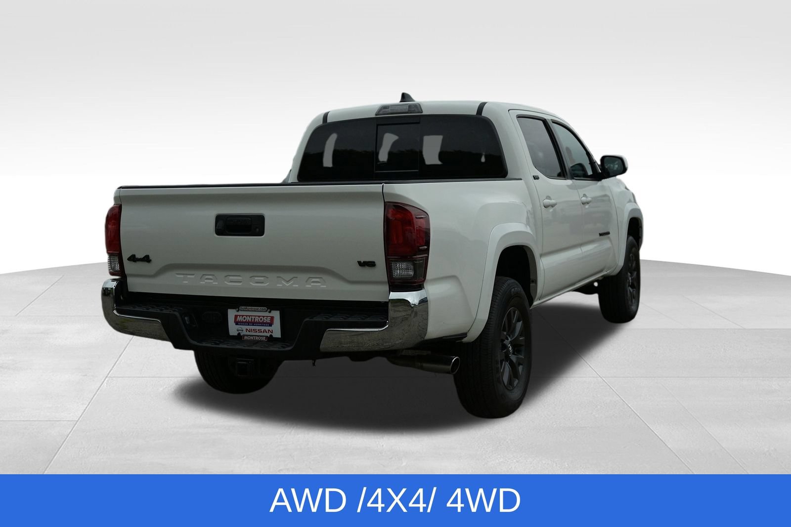 Used 2023 Toyota Tacoma SR5 AWD/4WD image 12