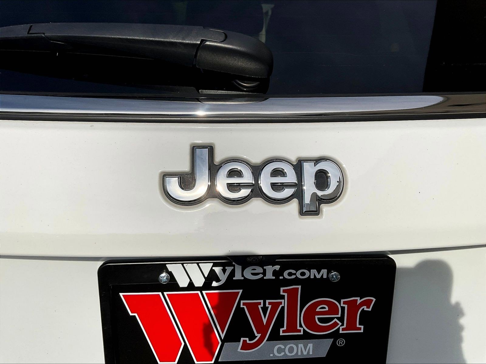 Used 2023 Jeep Compass Latitude AWD/4WD image 24