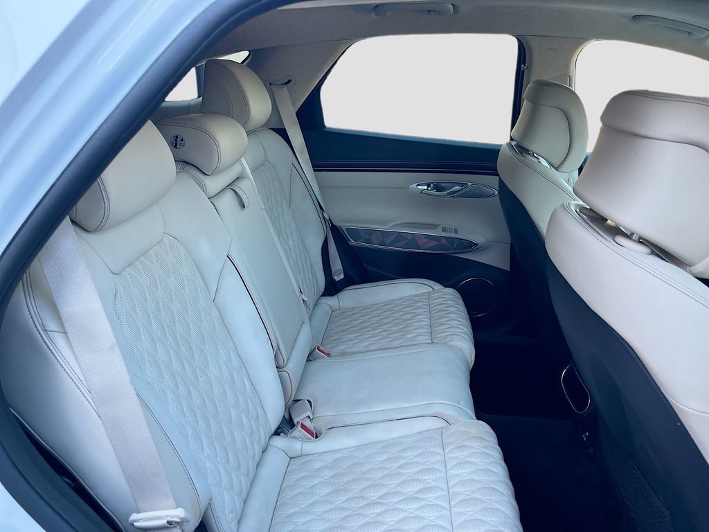 Used 2025 Genesis GV70 3.5T Sport w/ Sport Advanced Package image 29