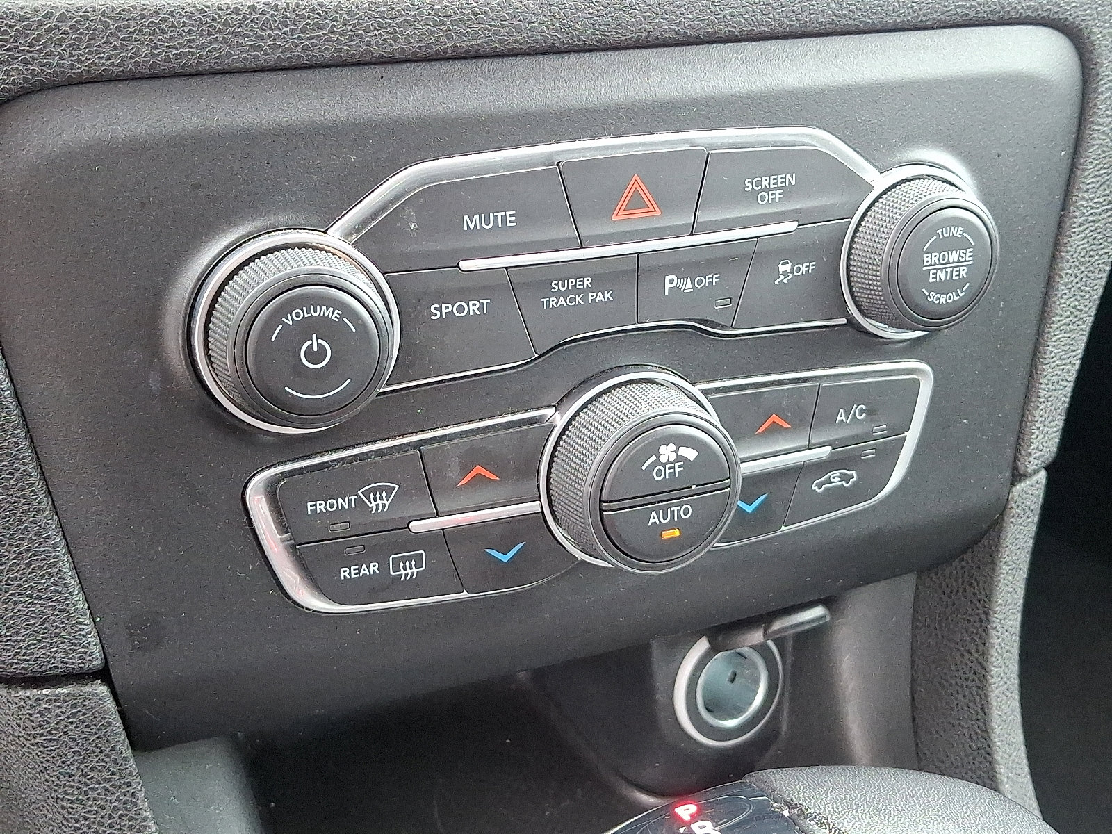 Used 2022 Dodge Charger GT image 17