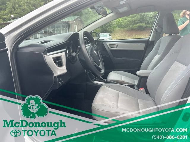 Used 2014 Toyota Corolla LE FWD image 13